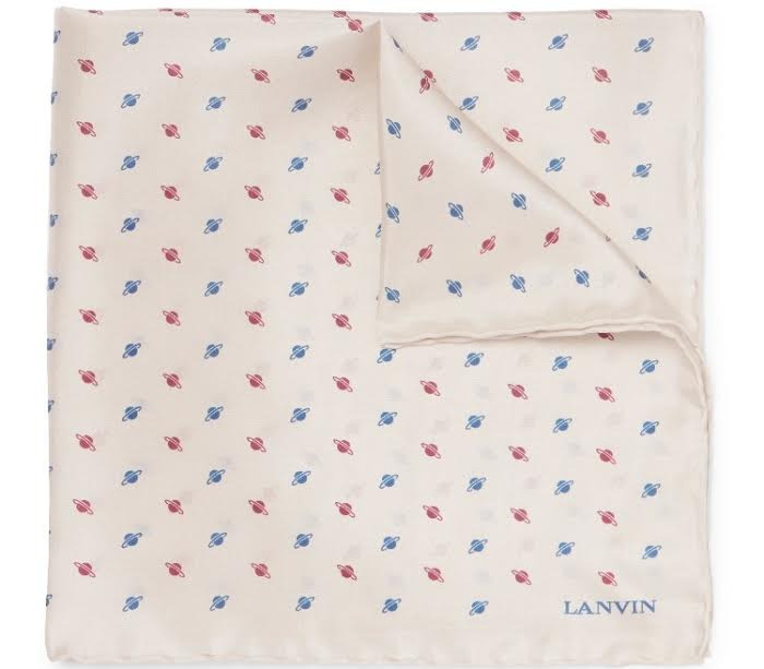 İkonik Detay: Fular