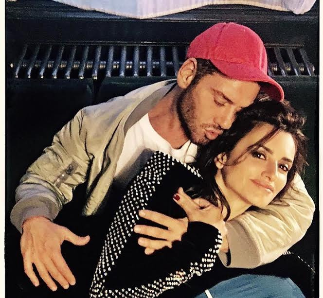 Mert Alaş'ın Kıskandıran Hayatı