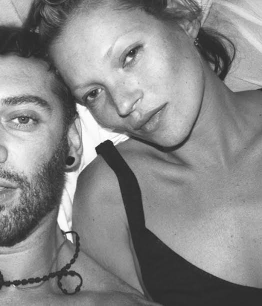 Mert Alaş'ın Kıskandıran Hayatı