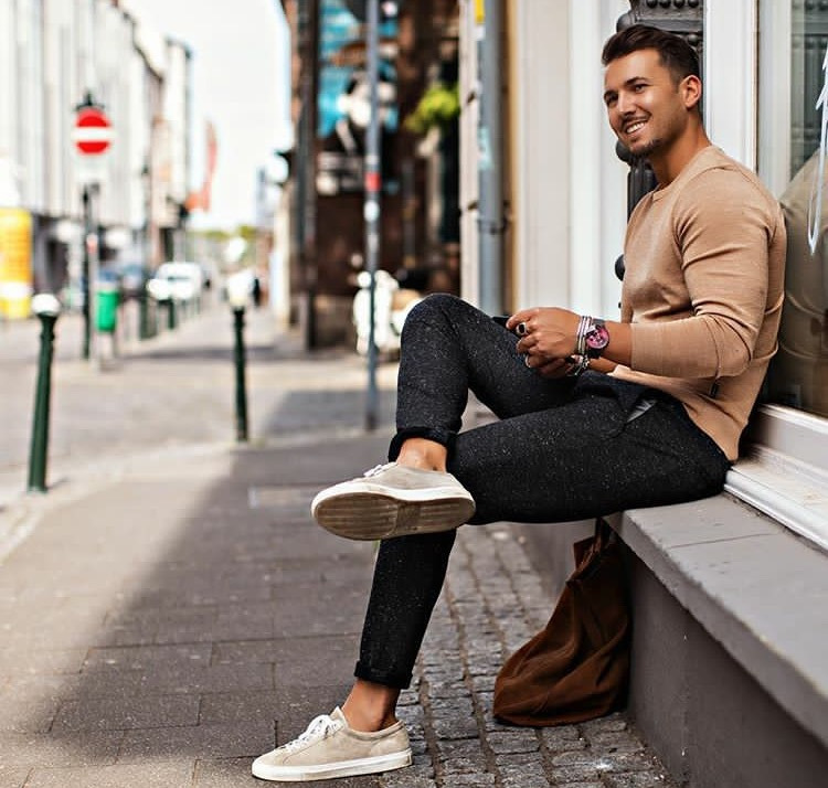 Stili Yakala: Sandro Rasà