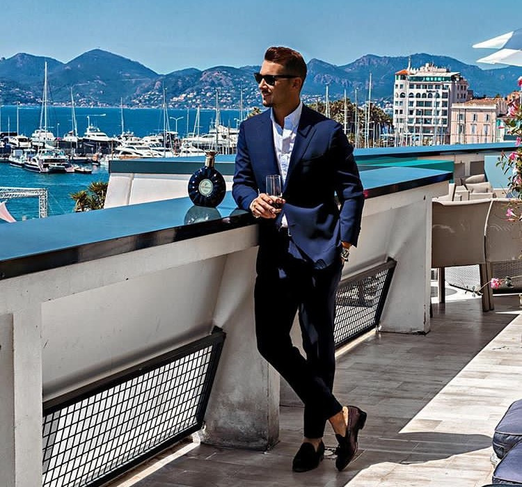 Stili Yakala: Sandro Rasà