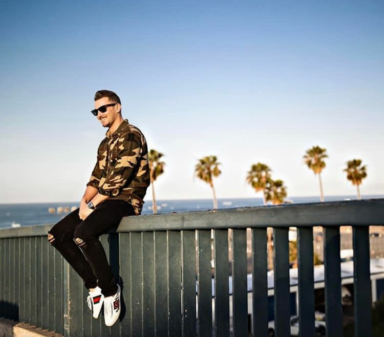 Stili Yakala: Sandro Rasà