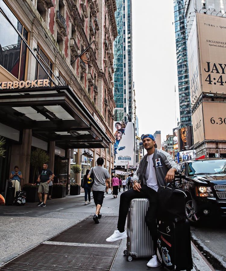 Stili Yakala: Sandro Rasà