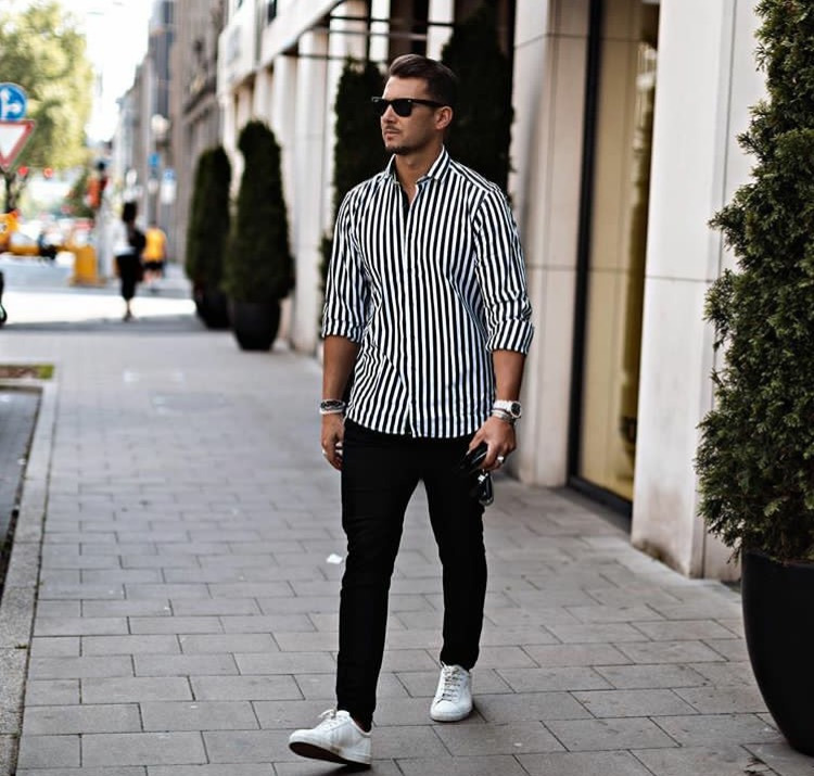 Stili Yakala: Sandro Rasà