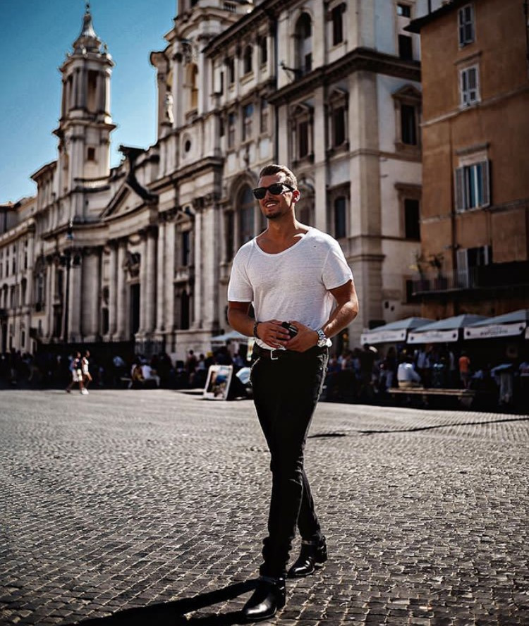 Stili Yakala: Sandro Rasà