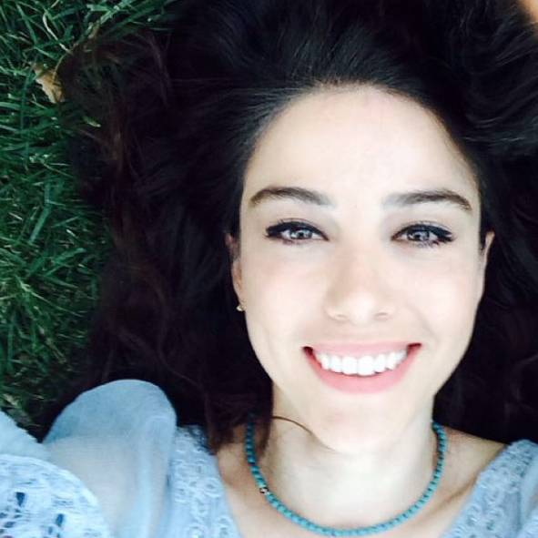 Mercek Altında: Özge Gürel