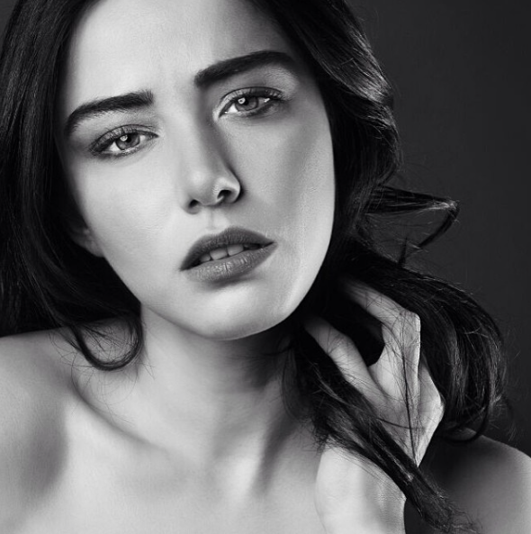 Mercek Altında: Özge Gürel