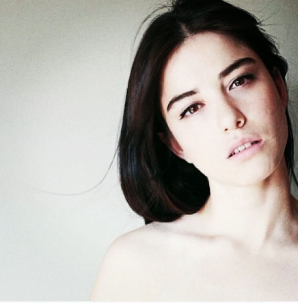 Mercek Altında: Özge Gürel