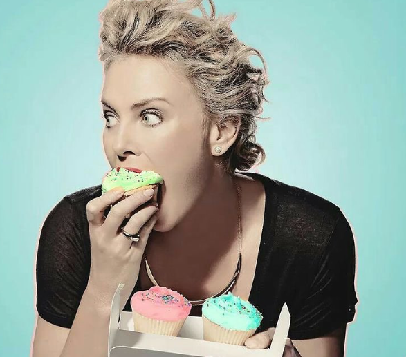 Charlize Theron'la 'Atomic' Buluşma Charlize Theron'la 'Atomic' Buluşma