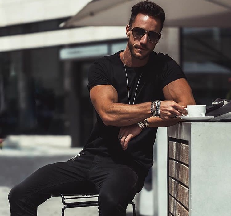 Stili Yakala: Daniel Fox