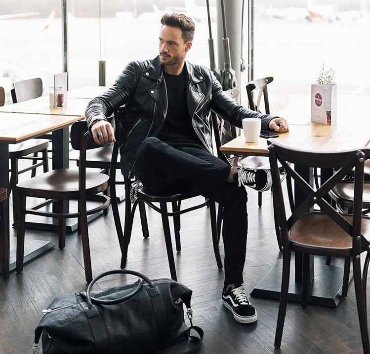 Stili Yakala: Daniel Fox