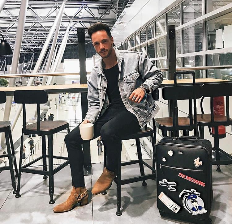 Stili Yakala: Daniel Fox