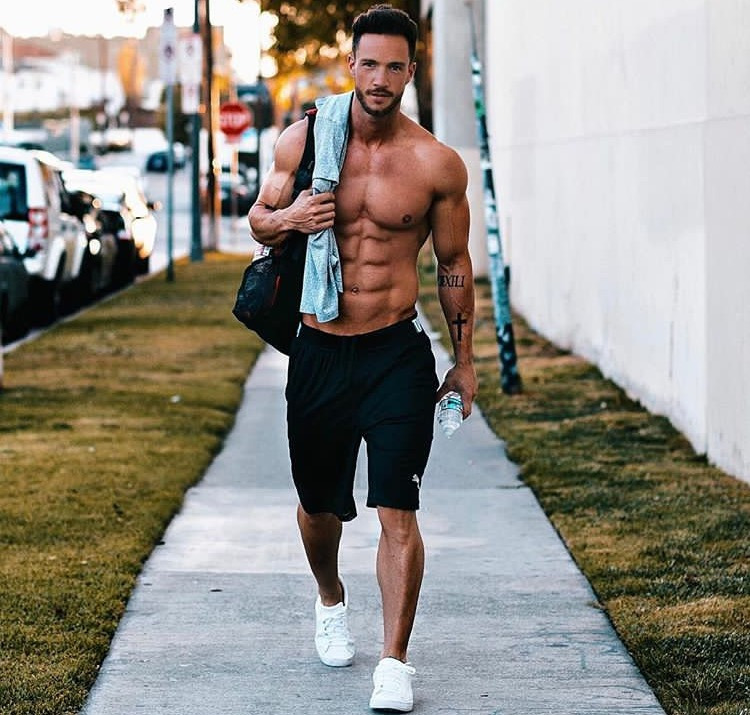 Stili Yakala: Daniel Fox