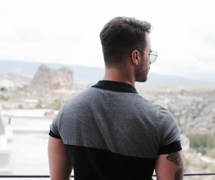 Stili yakala: Oğuz Sarıpınar