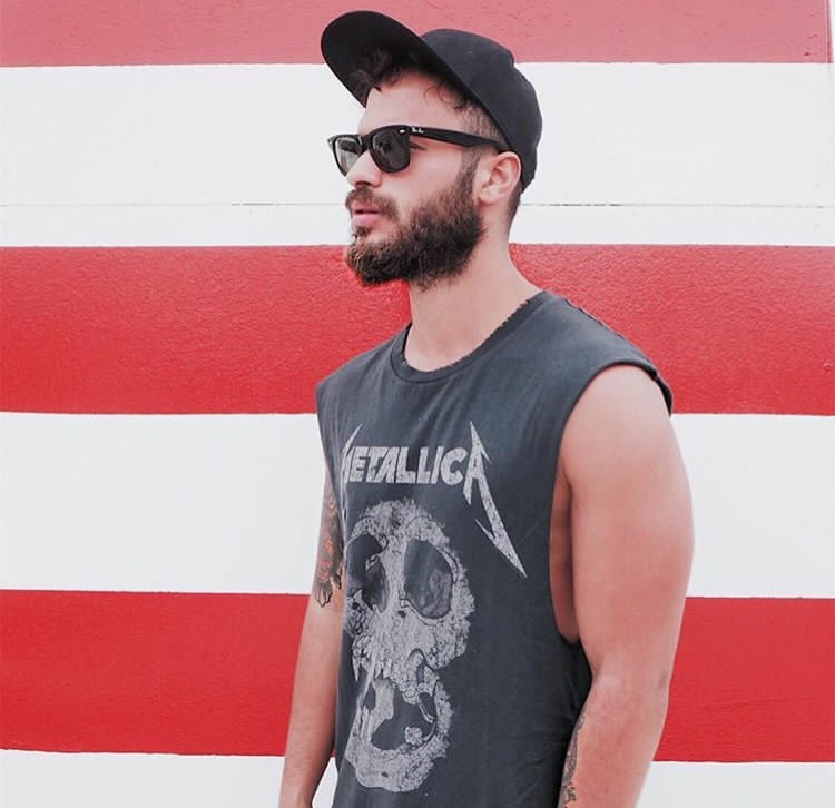 Stili yakala: Oğuz Sarıpınar