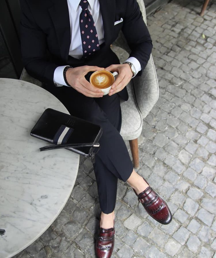 Stili yakala: Hakan Pagu