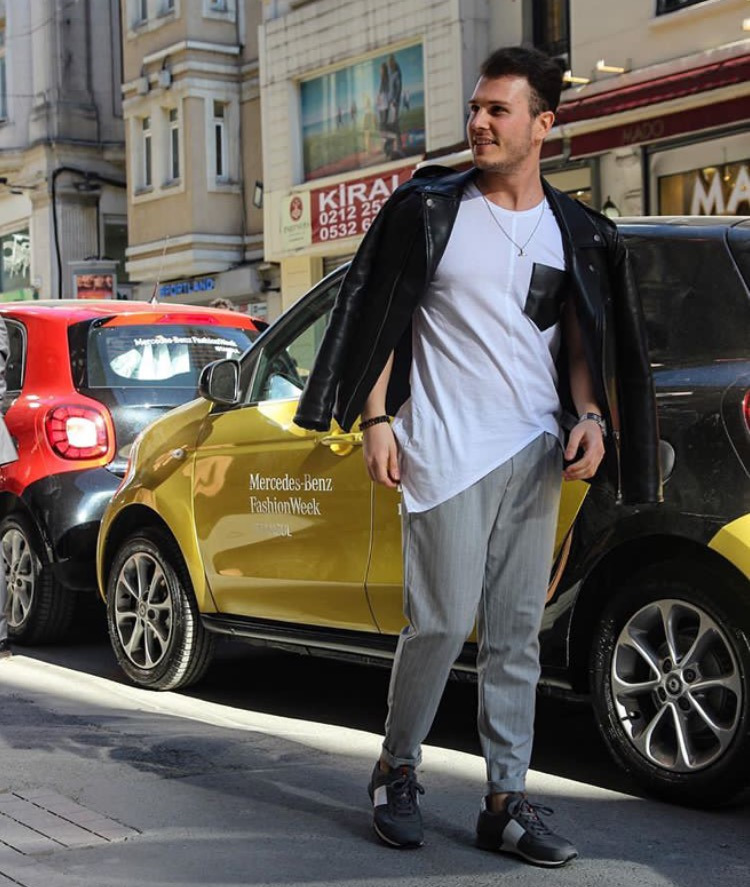 Stili yakala: Hakan Pagu