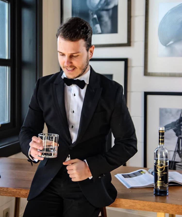 Stili yakala: Hakan Pagu