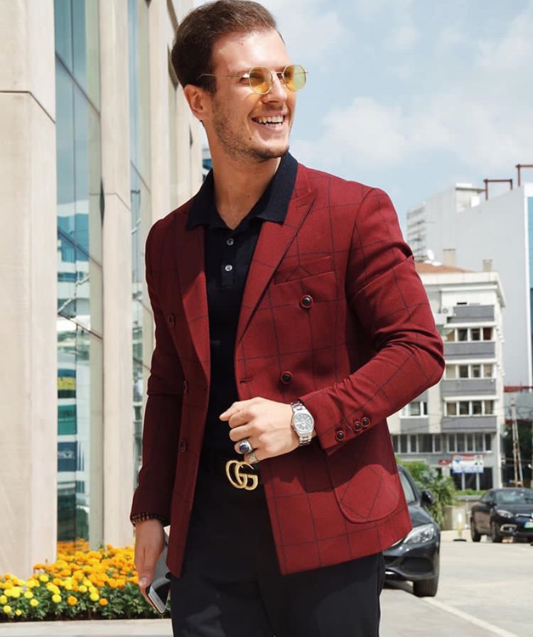 Stili yakala: Hakan Pagu