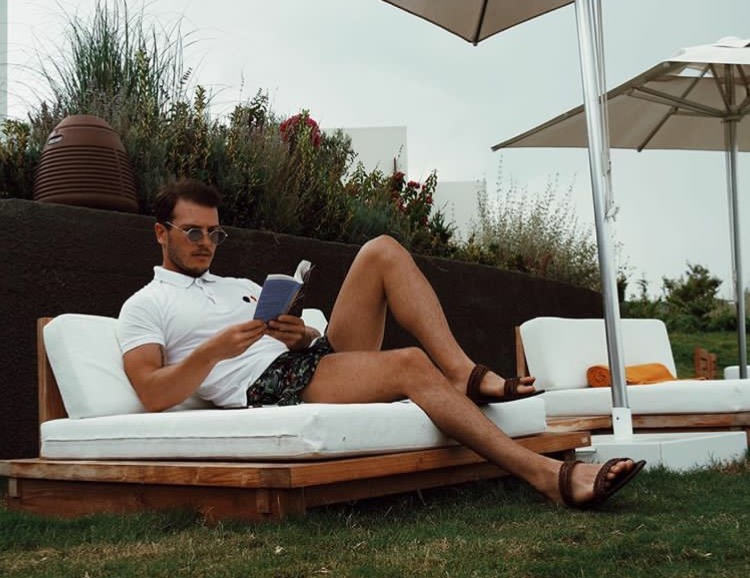 Stili yakala: Hakan Pagu