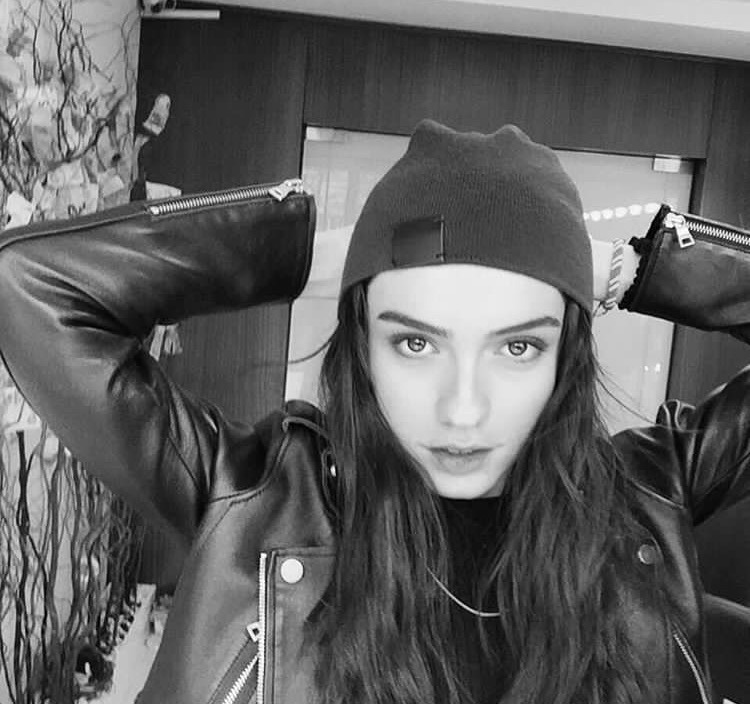 Mercek altında: Hazar Ergüçlü