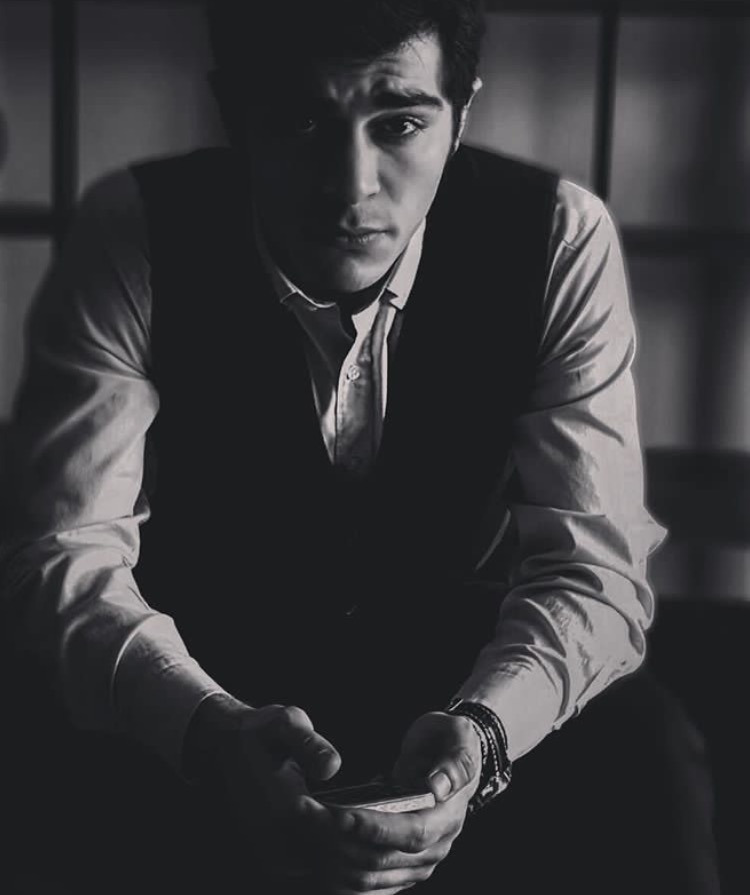 Stili yakala: Burak Deniz