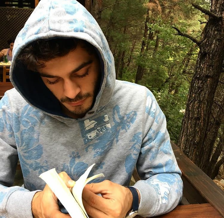 Stili yakala: Burak Deniz