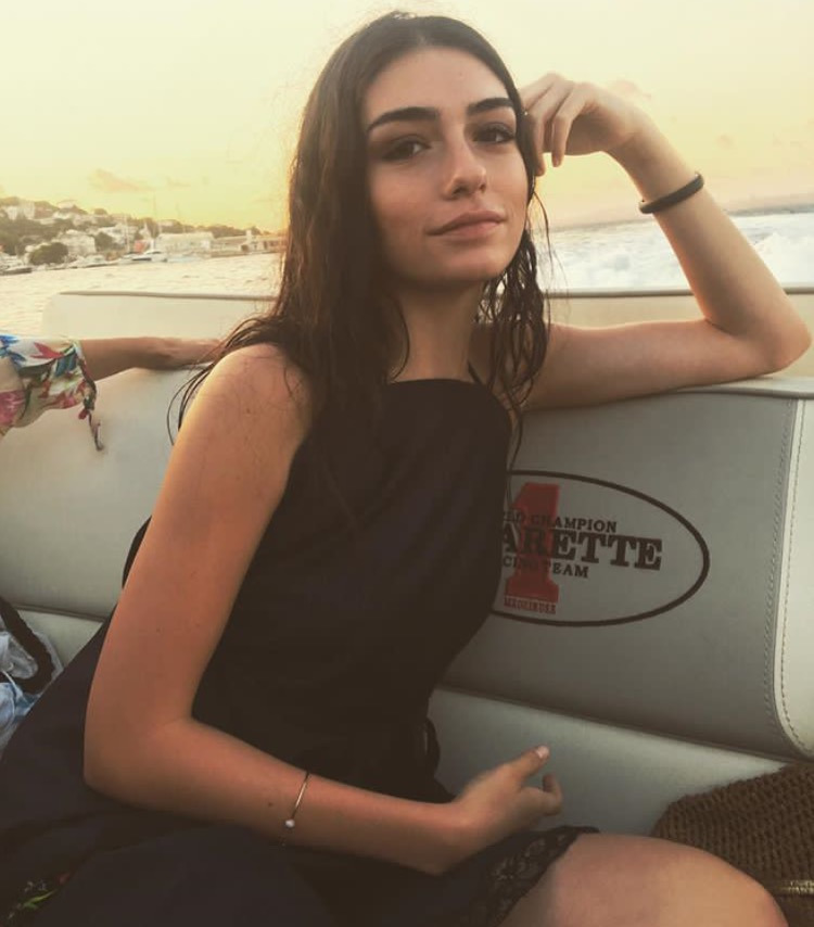 Mercek altında: Hazar Ergüçlü