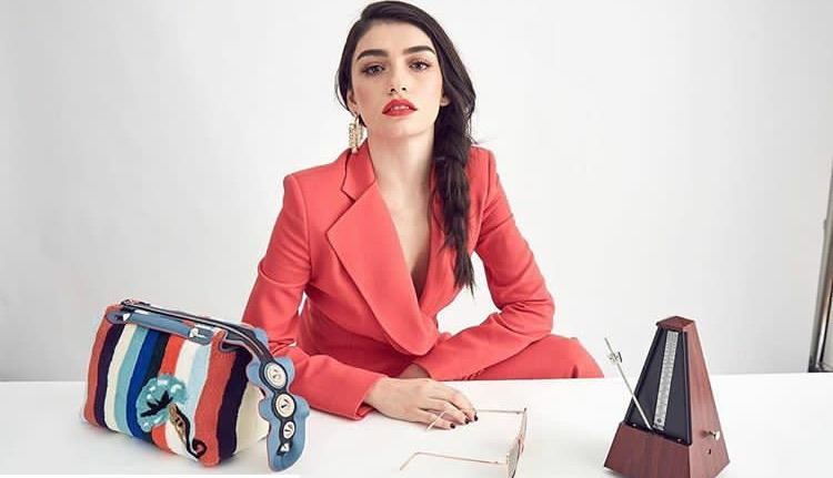 Mercek altında: Hazar Ergüçlü