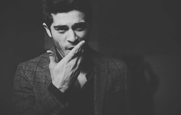 Stili yakala: Burak Deniz