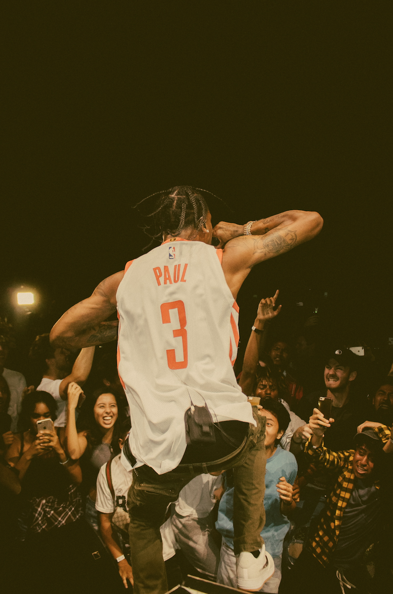 Basketbol severlere iyi haber: Akıllı NBA formaları