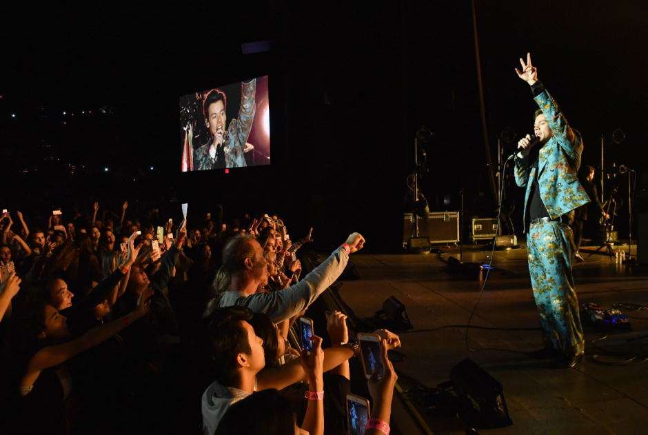 Harry Styles'ın turne stiline Gucci dokunuşu