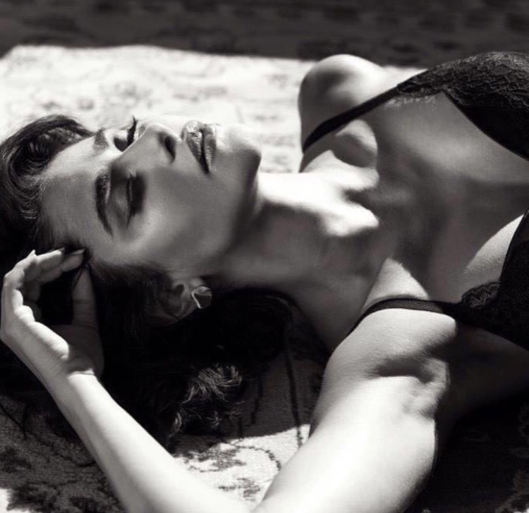 Mercek altında: Nesrin Cavadzade