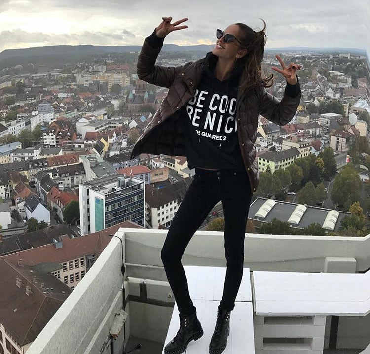 Instagram'ı sevmemiz için bir sebep daha : Izabel Goulart