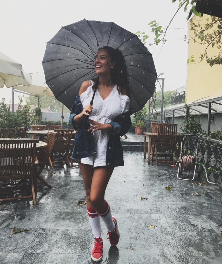 Mercek altında: Pelin Akil Altan