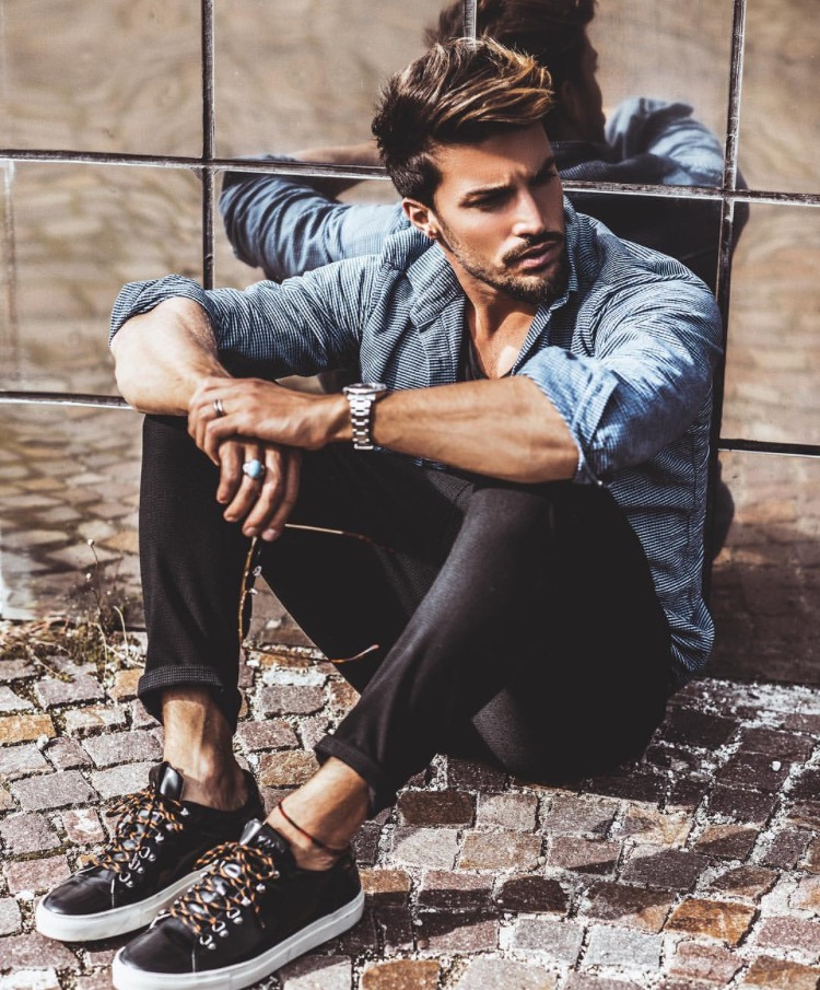 Stili Yakala : Mariano Divaio