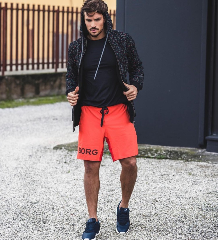 Stili Yakala : Mariano Divaio