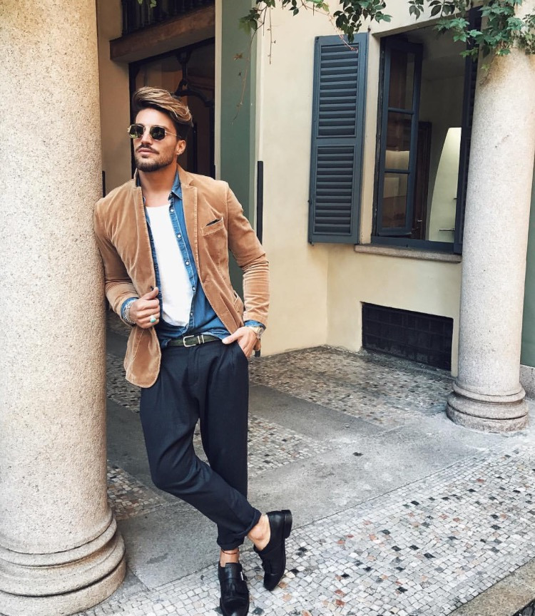 Stili Yakala : Mariano Divaio