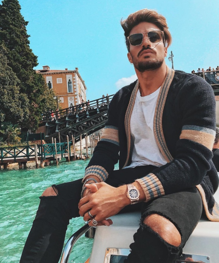 Stili Yakala : Mariano Divaio