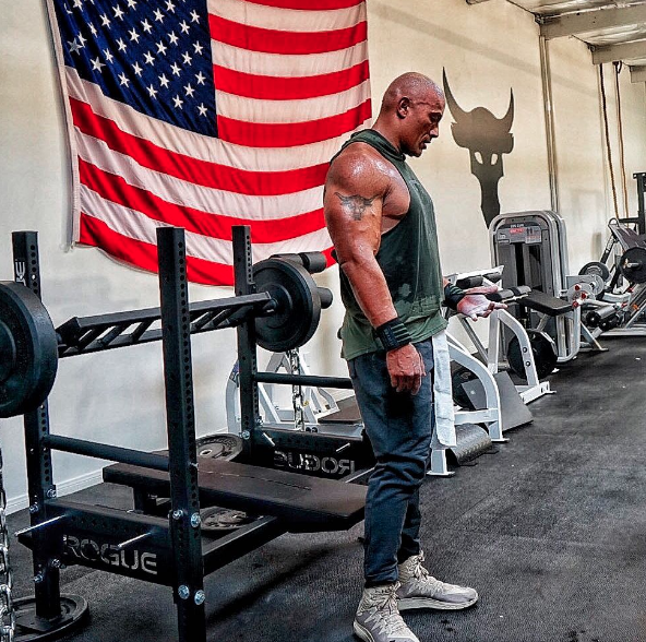 Instagram takibi: Dwayne Johnson (evet, yani The Rock)