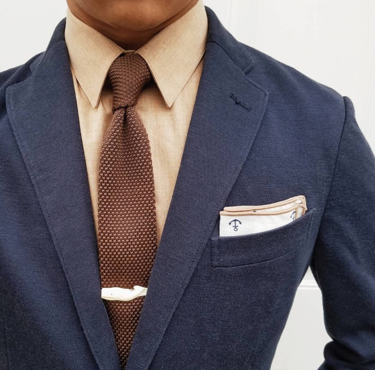 Takım elbise giyme sanatı