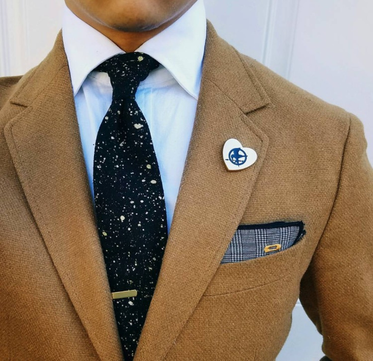 Takım elbise giyme sanatı