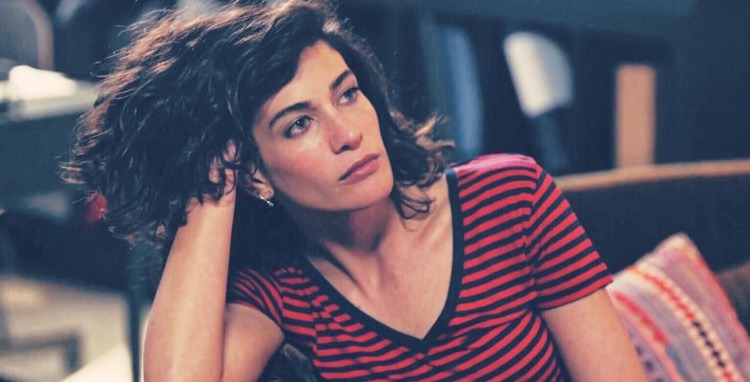 Mercek altında: Berrak Tüzünataç