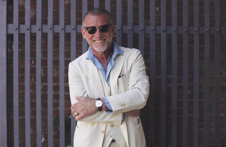 Stili yakala: Alessandro Squarzi