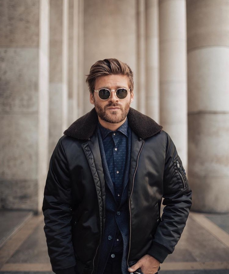 Stili yakala: Valery Escande