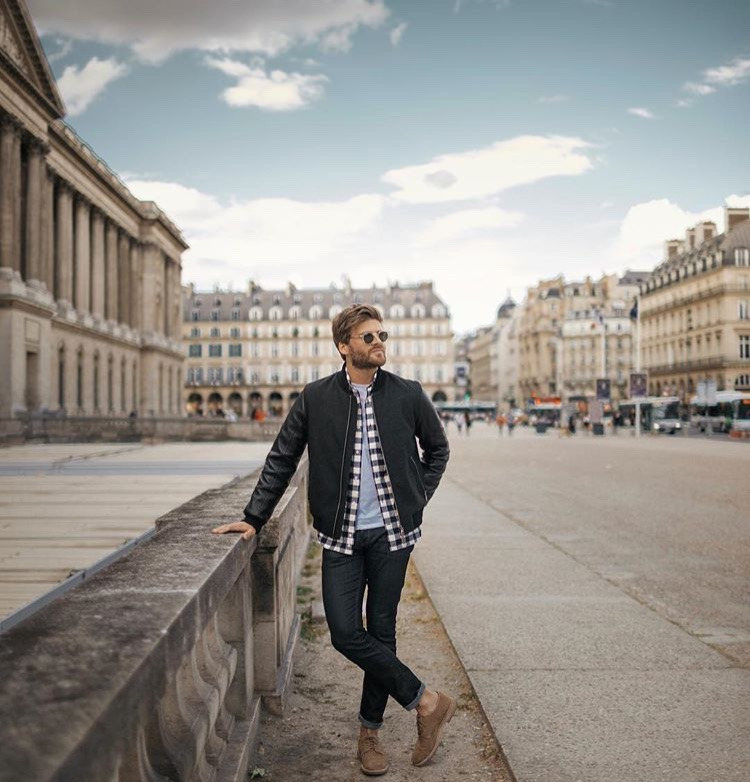 Stili yakala: Valery Escande