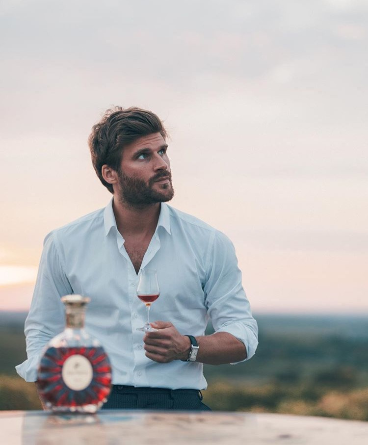 Stili yakala: Valery Escande