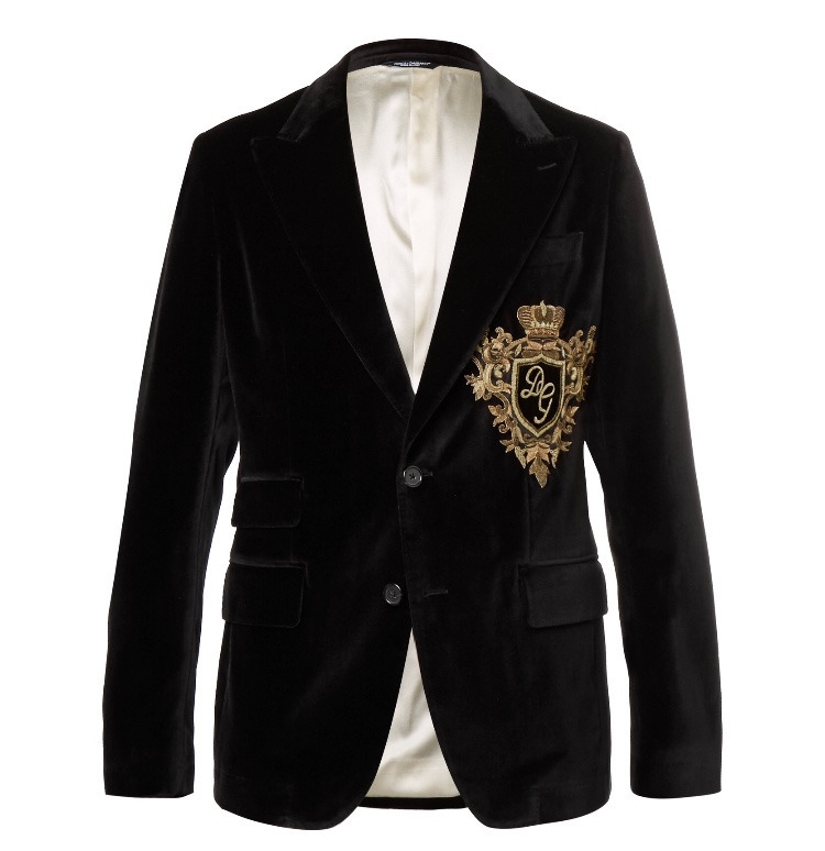 Her dönem iddialı: Siyah