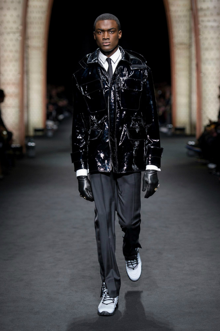 Her dönem iddialı: Siyah