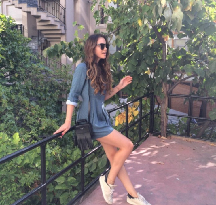 Mercek altında: Almila Ada